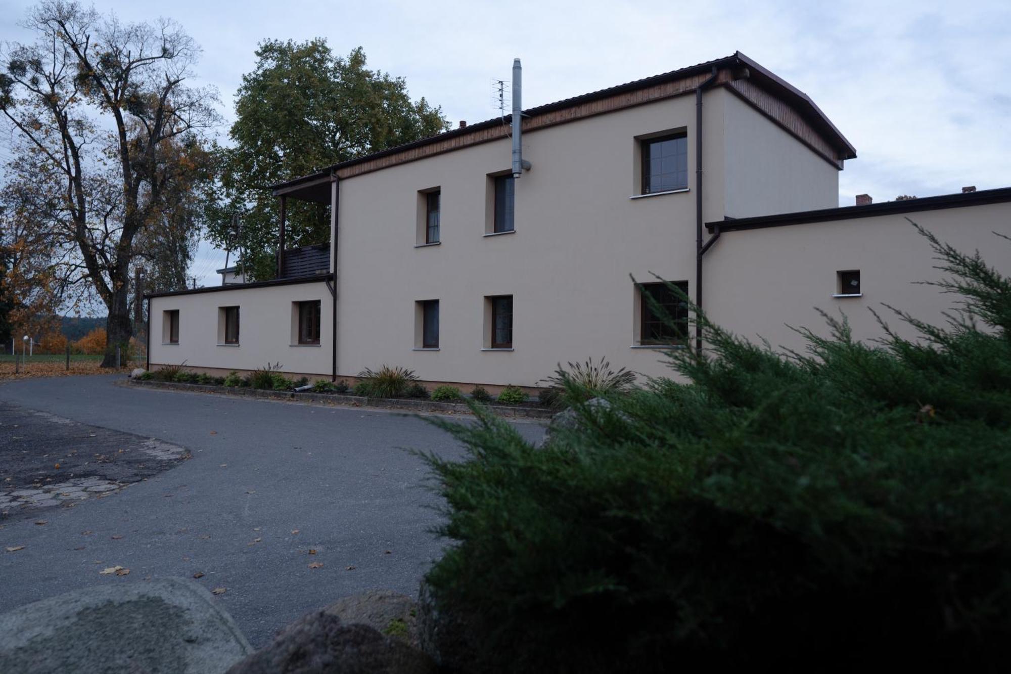 Uroczysko Olesnica Bed & Breakfast Chodziez Ngoại thất bức ảnh