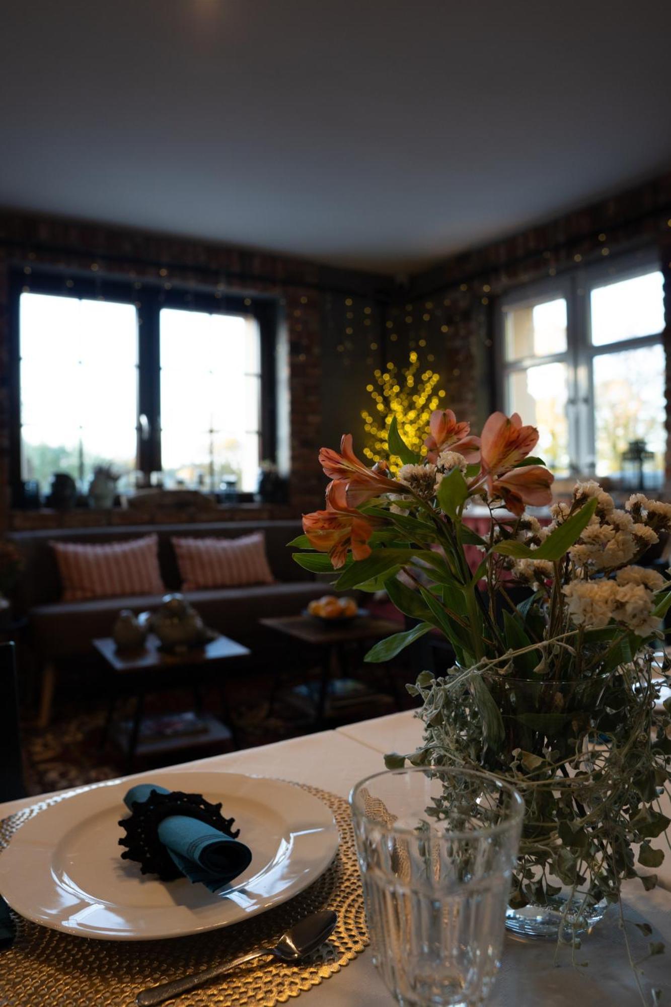 Uroczysko Olesnica Bed & Breakfast Chodziez Ngoại thất bức ảnh